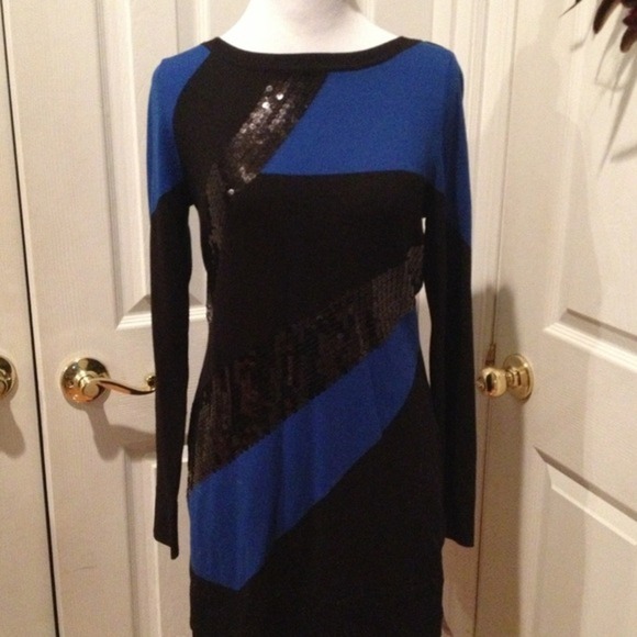 🎉🎈HOST PICK🎈🎉 INC tunic with sequins - Picture 1 of 4